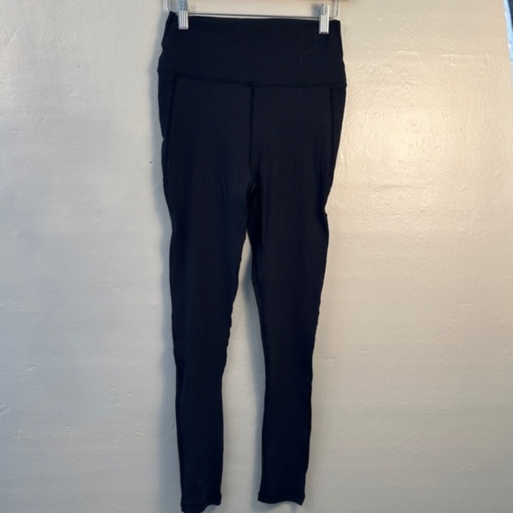 Glyder women’s black ribbed leggings size medium